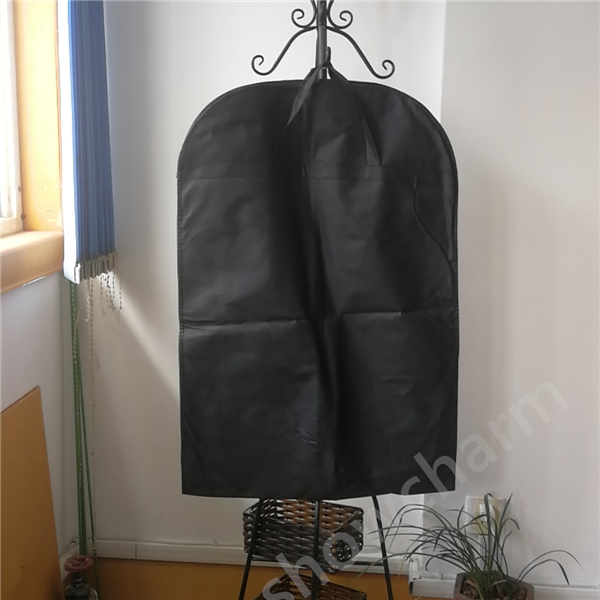 lengthened garment bag